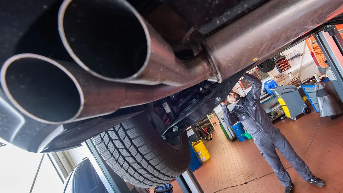 Verzekeraars zeggen dat de kosten voor autoreparaties sterk stijgen