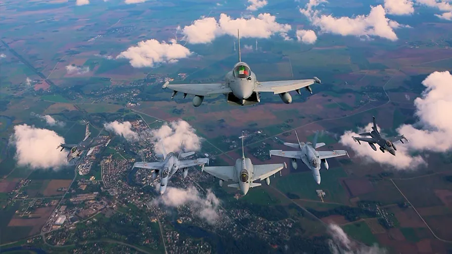 Türk F-16'lar Litvanya'da NATO Medya Günü'ne Katıldı