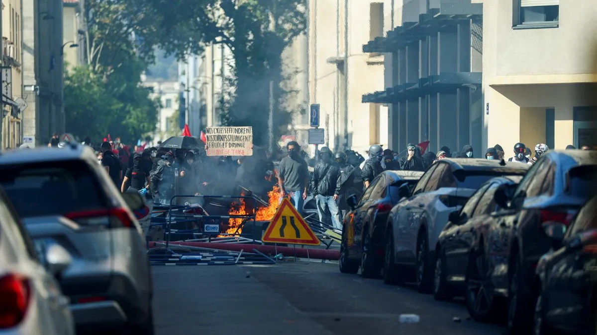 Paris Bans Planned Student Protest Calling for Higher Education Funding