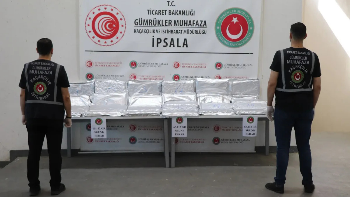 Incautados 65 kilos de droga en un minibús en el paso fronterizo de İpsala