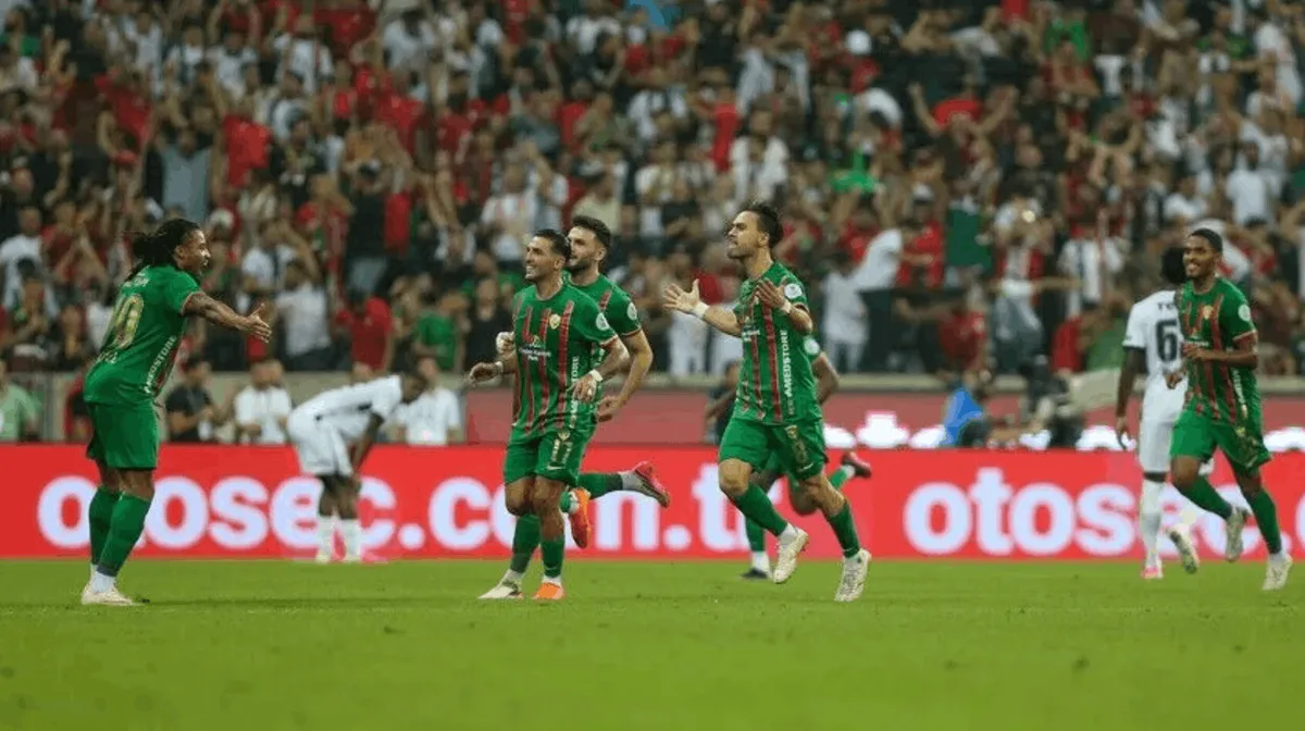 Amedspor derrota a Besiktas 3-2 y se coloca líder de la Super Lig
