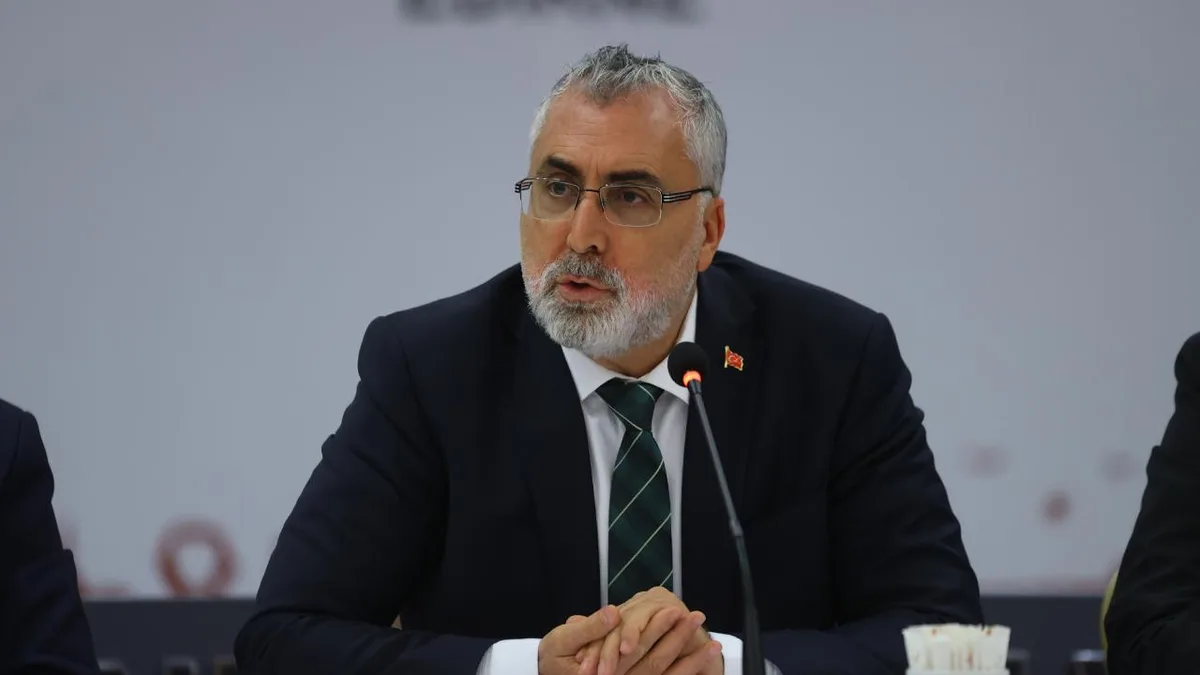 Turquía busca crear 2,1 millones de empleos para 2029, dice el ministro Işıkhan