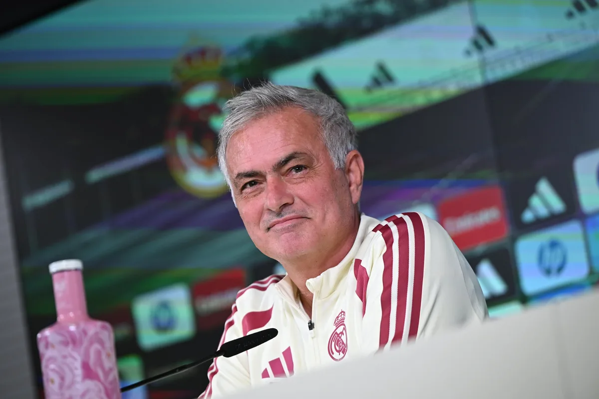 Mourinho Backs Mbappé After China Controversy, Praising His Response