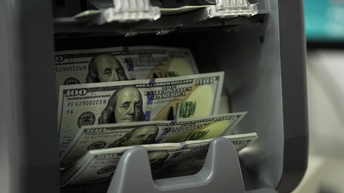 Turkey’s Net International Investment Position Deficit Falls to $364.5 Billion in August