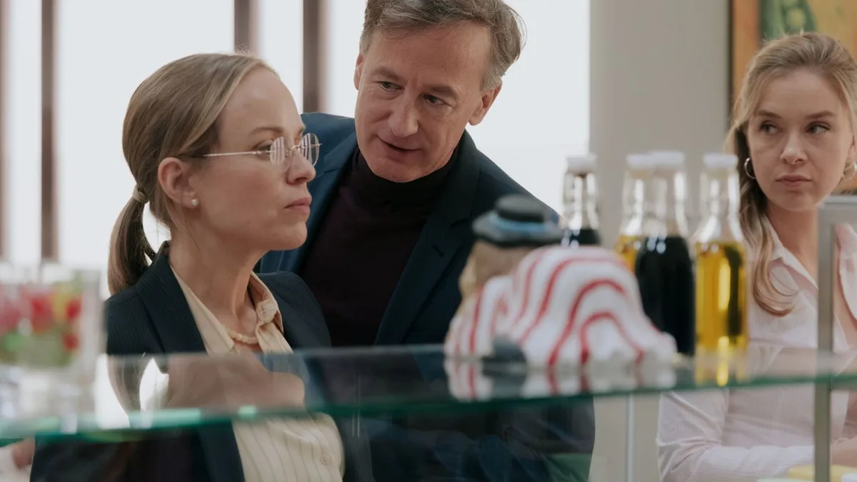 La serie comica di ZDFneo «Nine to Five» ironizza sui cliché sugli uffici pubblici di Berlino