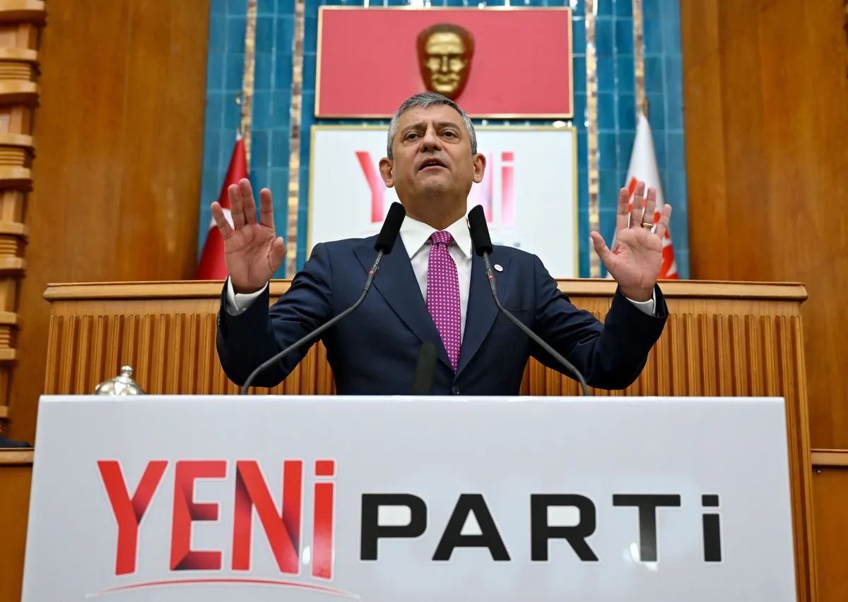 Özgür Özel lehnt die Entsendung türkischer Truppen in den Jemen ab und bezeichnet sie als Trumps Plan