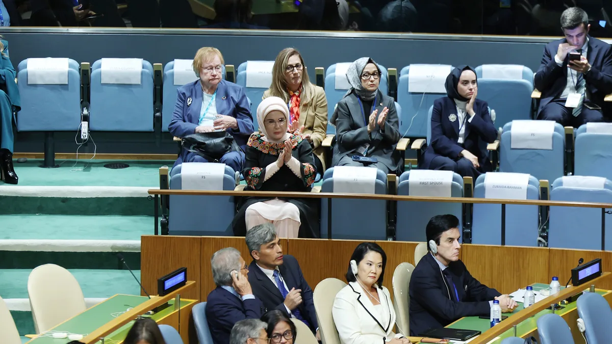 Emine Erdoğan chiede un cambiamento dalla cultura usa e getta all'ONU