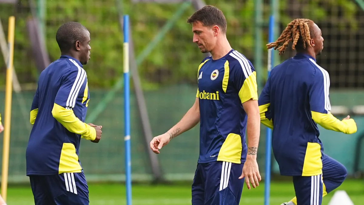 Mert Hakan Yandaş 568 gün sonra Fenerbahçe'ye döndü