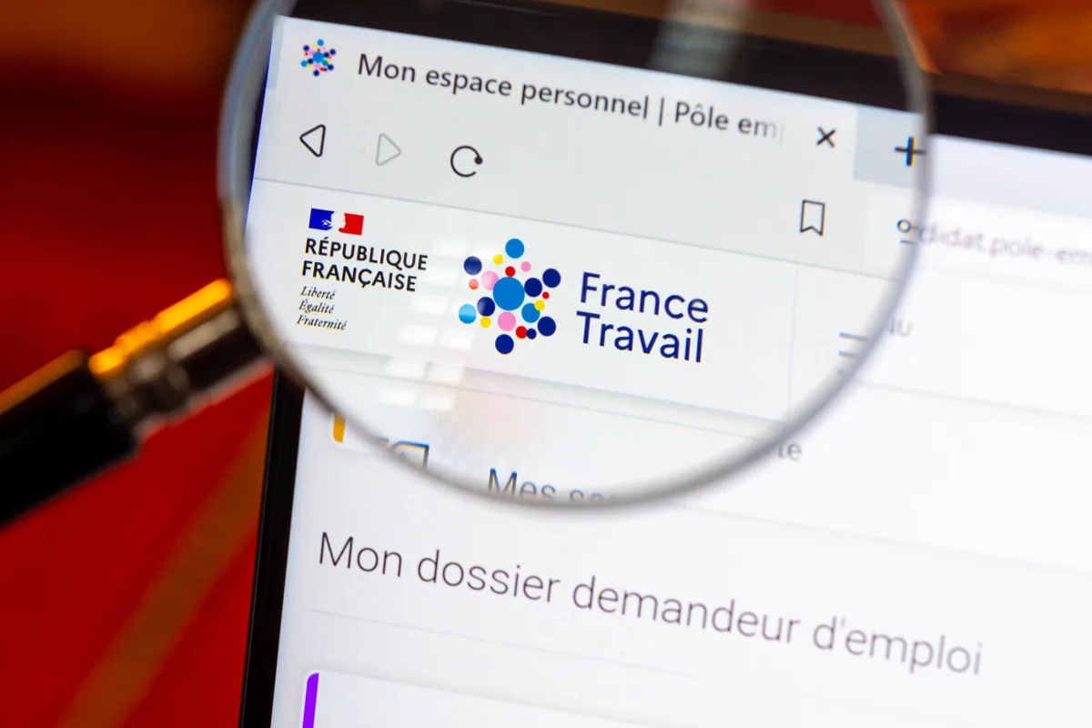 Los demandantes de empleo de categoría A en Francia aumentan un 0,9% en el tercer trimestre, hasta 3,35 millones