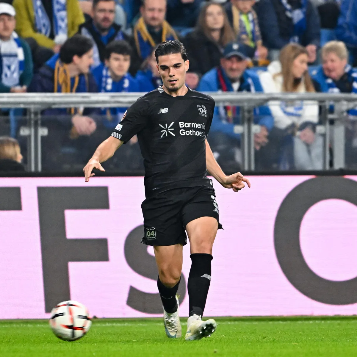 Bayer Leverkusen schlägt Lech Posen in der Europa League mit 4:0