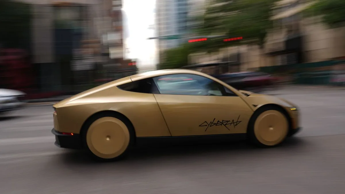 Agencia de EE. UU. investiga robotaxi de Tesla por operar sin permisos requeridos