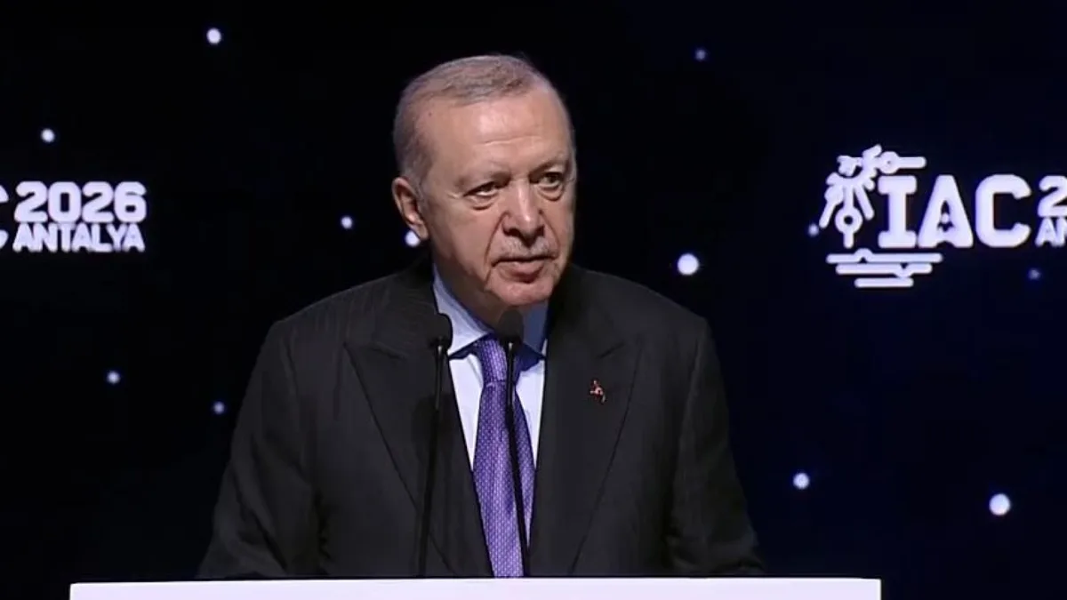 El presidente Erdoğan se dirige al 77º Congreso Internacional del Espacio en Antalya