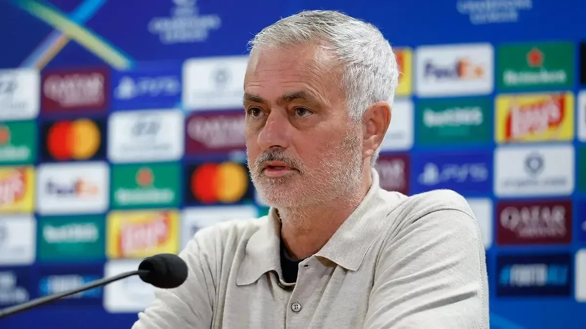 Mourinho Says He Trusts All Referees Ahead of Champions League Match Against Roma