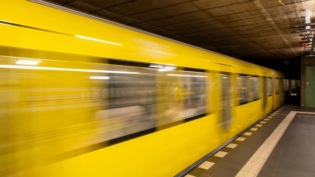 Berlin Subway Disrupted by Fire at Wittenbergplatz Station