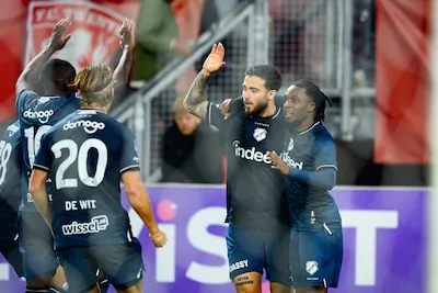 L’FC Utrecht batte l’FC Twente 2-1 con la doppietta di Ángel Alarcón