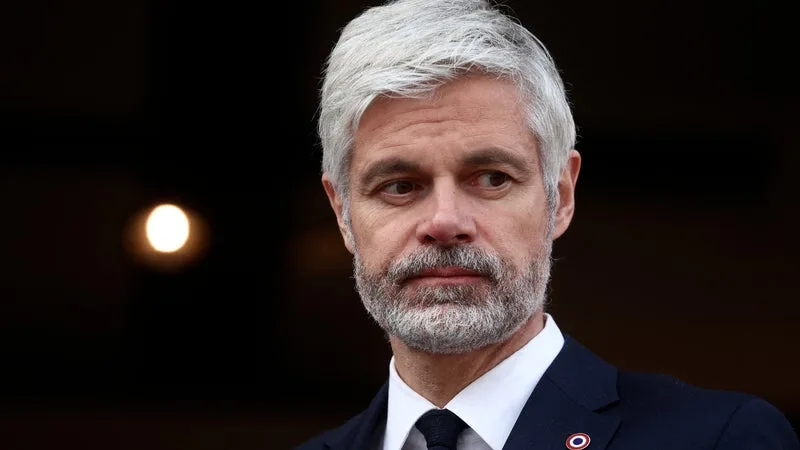 Laurent Wauquiez déclare que LR ne censurera pas le budget 2027 et appelle à des économies supplémentaires