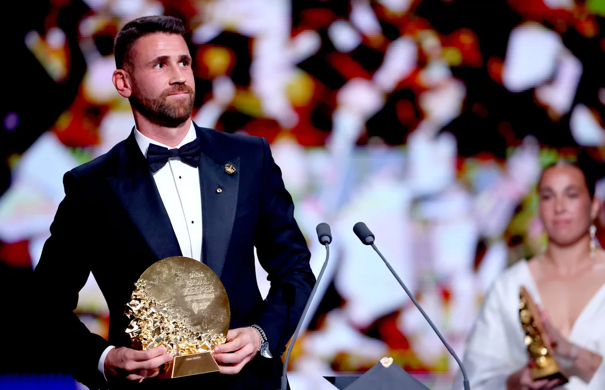 Unai Simón Wins 2026 Yashin Trophy as Best Goalkeeper