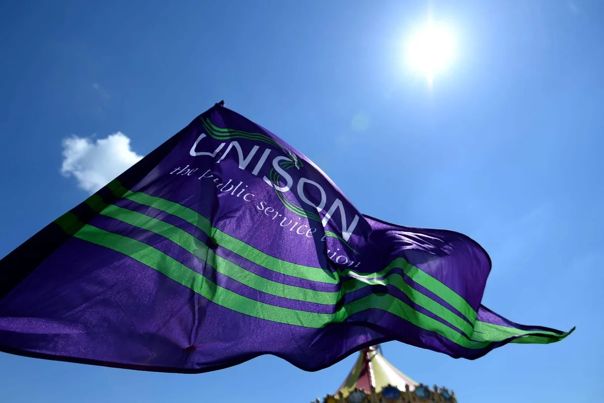 Il consiglio comunale di Glasgow abbandona i piani di 'licenziamento e riassunzione'