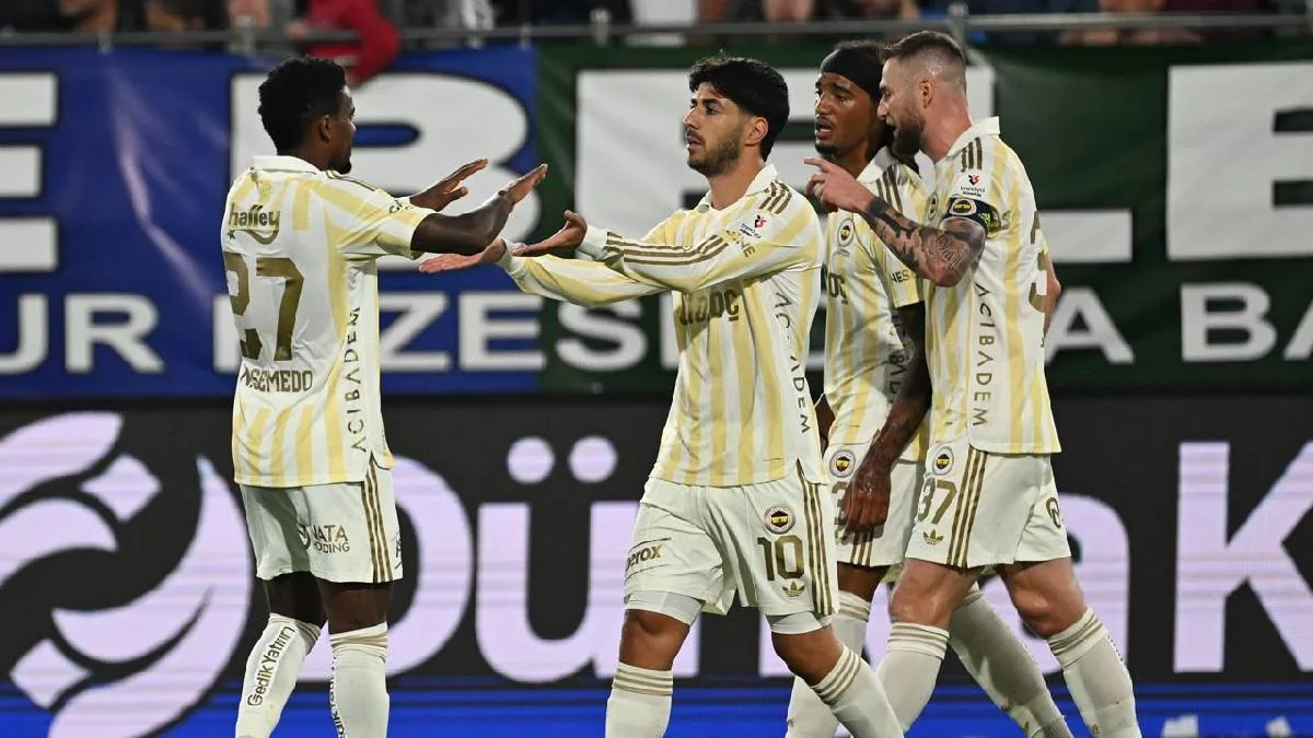 Fenerbahçe, Türk Süper Lig’inde deplasmanda Çaykur Rizespor’u 3-0 yendi