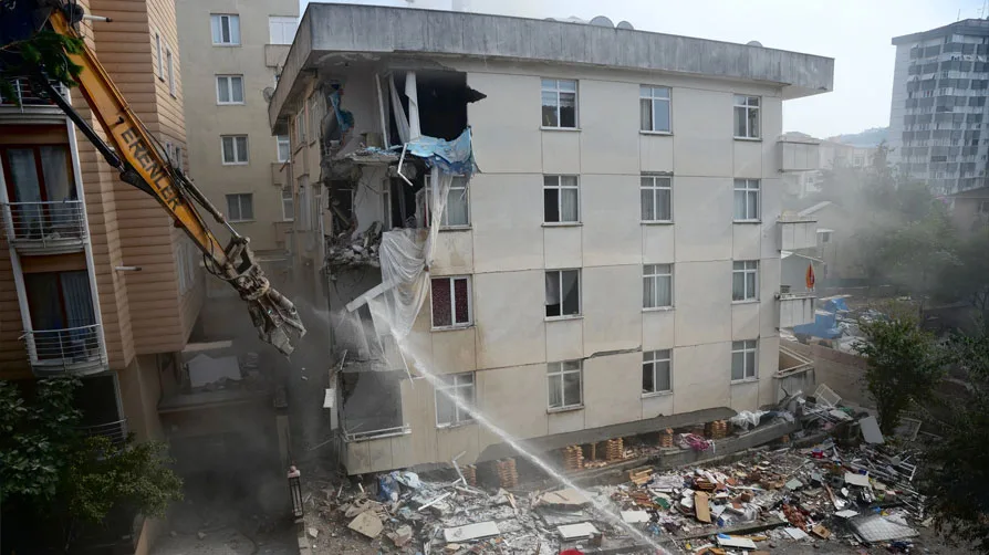 Opfer des Gebäudeeinsturzes in Maltepe war wegen einer Wohnungssanierung umgezogen