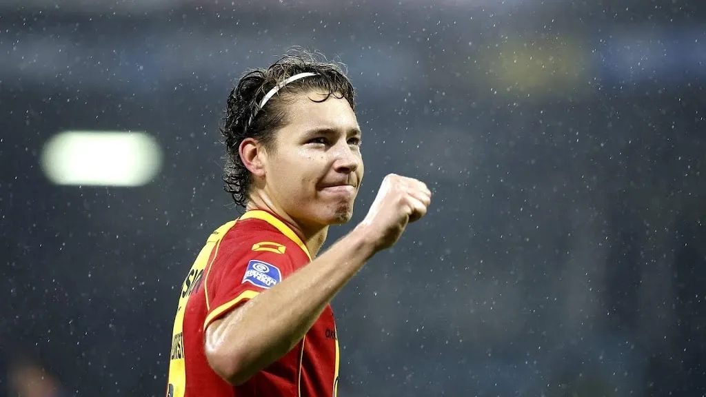 Go Ahead Eagles verslaat Koninklijke HFC met 5-0 en bereikt de volgende ronde van de KNVB-beker