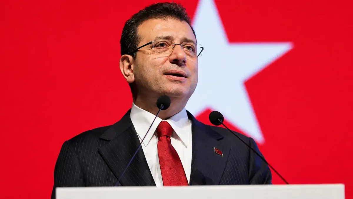 Ekrem İmamoğlu, Seçer'in Gözaltına Alınmasının Ardından Erdoğan'ın Politikasını 'Operasyon Bağımlılığı' Olarak Eleştirdi
