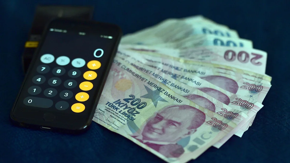 Il volume degli scambi in lira turca supera 1,2 trilioni di lire in nove mesi
