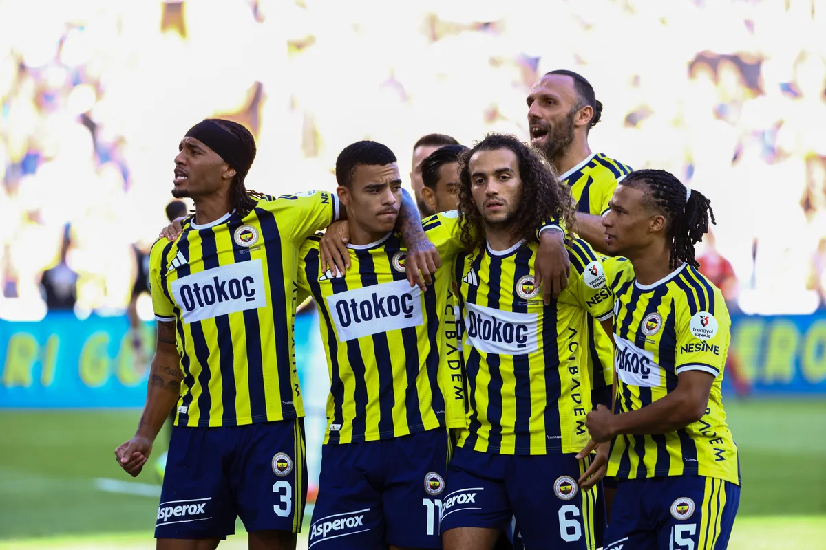 Fenerbahçe Football Club: 13 Players Called Up for International Duty