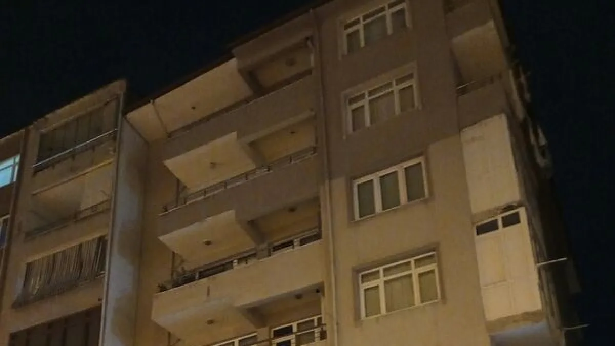 Gebouw in Kocaeli ontruimd nadat bewoners geluiden uit kolommen en balken meldden