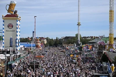 Oktoberfest-werknemer sterft na ongeluk met attractie in München