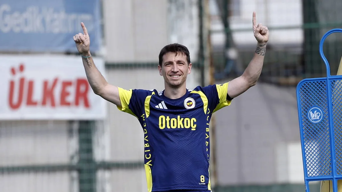 Mert Hakan Yandaş keert terug naar training na afloop schorsing