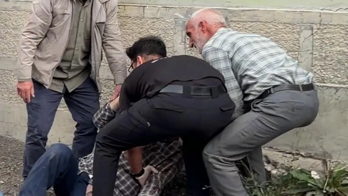Erzurum'da Aile Kavgası Silahlı Çatışmaya Döndü: 1'i Polis 12 Yaralı
