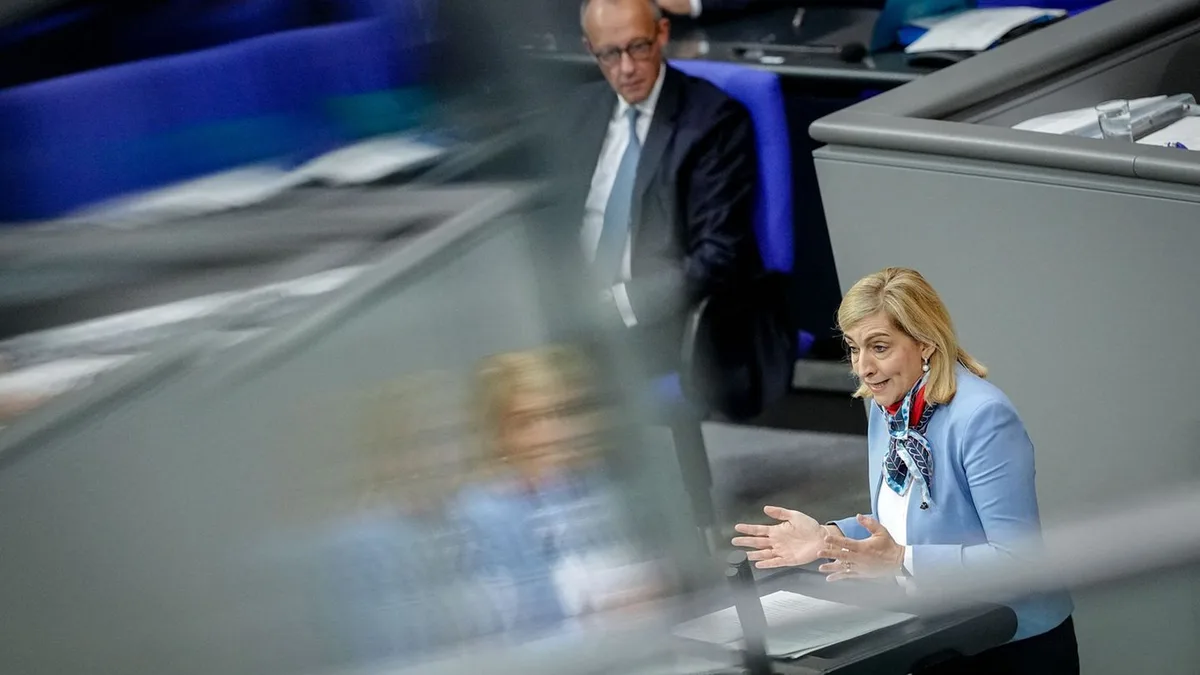 Bundestag, İstihbarat Ajanslarının Yetkilerini Genişletmeyi Tartışıyor
