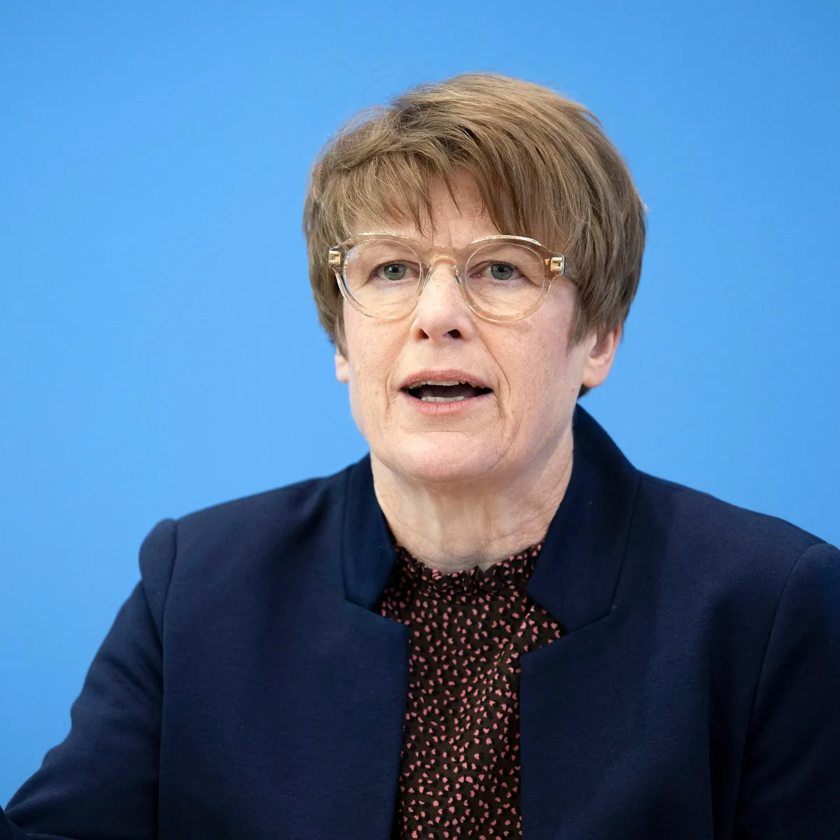 German Economist Criticizes New Fuel Rebate as 'Cynical'