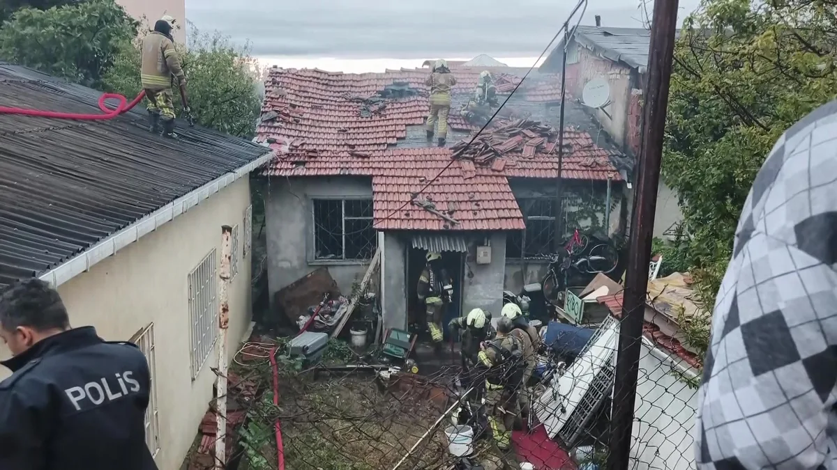 12-Year-Old Child Dies in House Fire in Istanbul’s Maltepe District