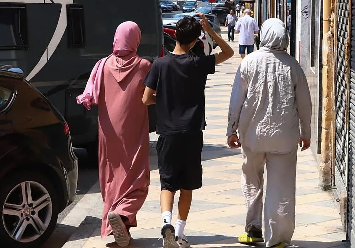 Lleida approva il divieto di burqa e niqab negli spazi pubblici