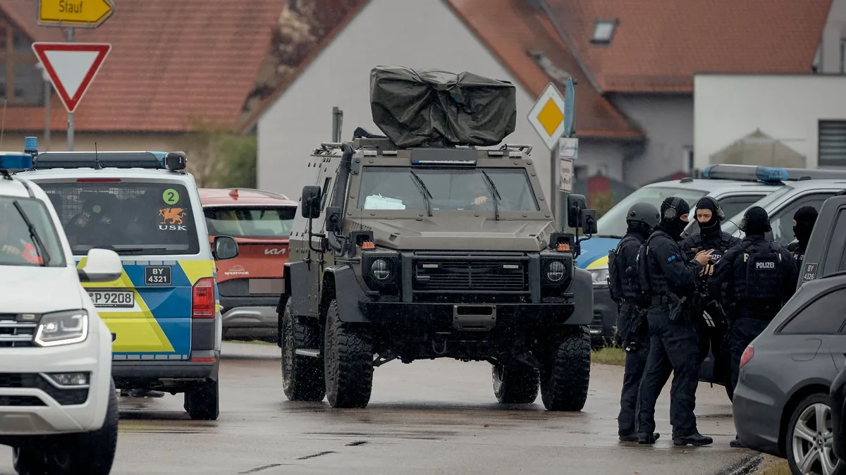 Funzionario delle autorità colpito durante un controllo armi a Berngau