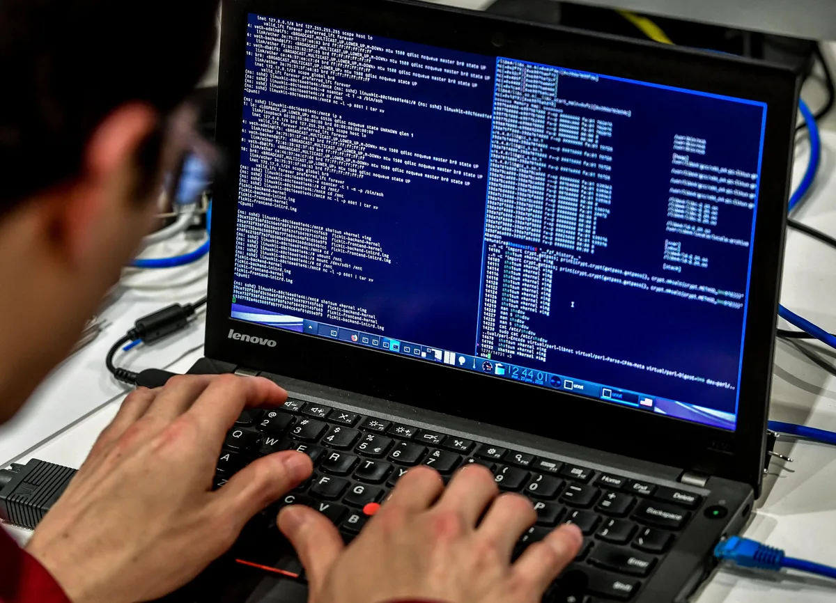 Fast 80 % der französischen Bürger haben Daten im Darknet zum Verkauf