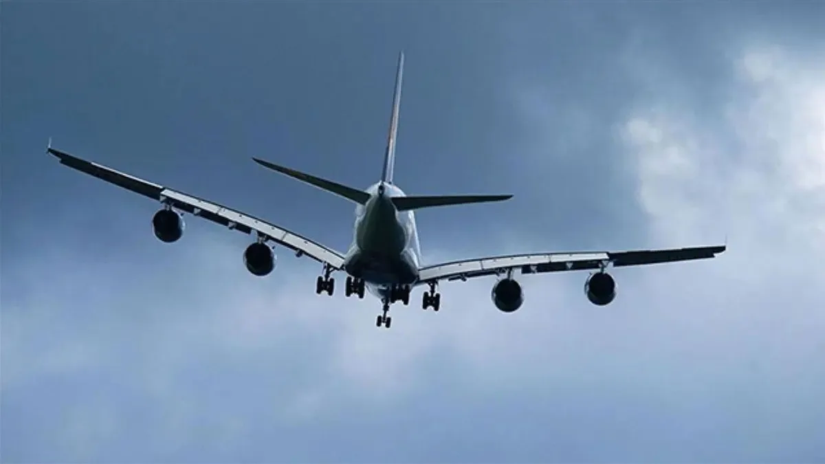 Stati Uniti, Regno Unito e Canada diramano avvisi di viaggio dopo gli attacchi all’aeroporto di Riad