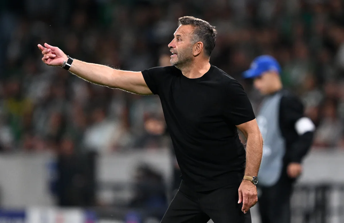 Galatasaray empfängt Barcelona, während Okan Buruk sein 40. Europapokalspiel erreicht