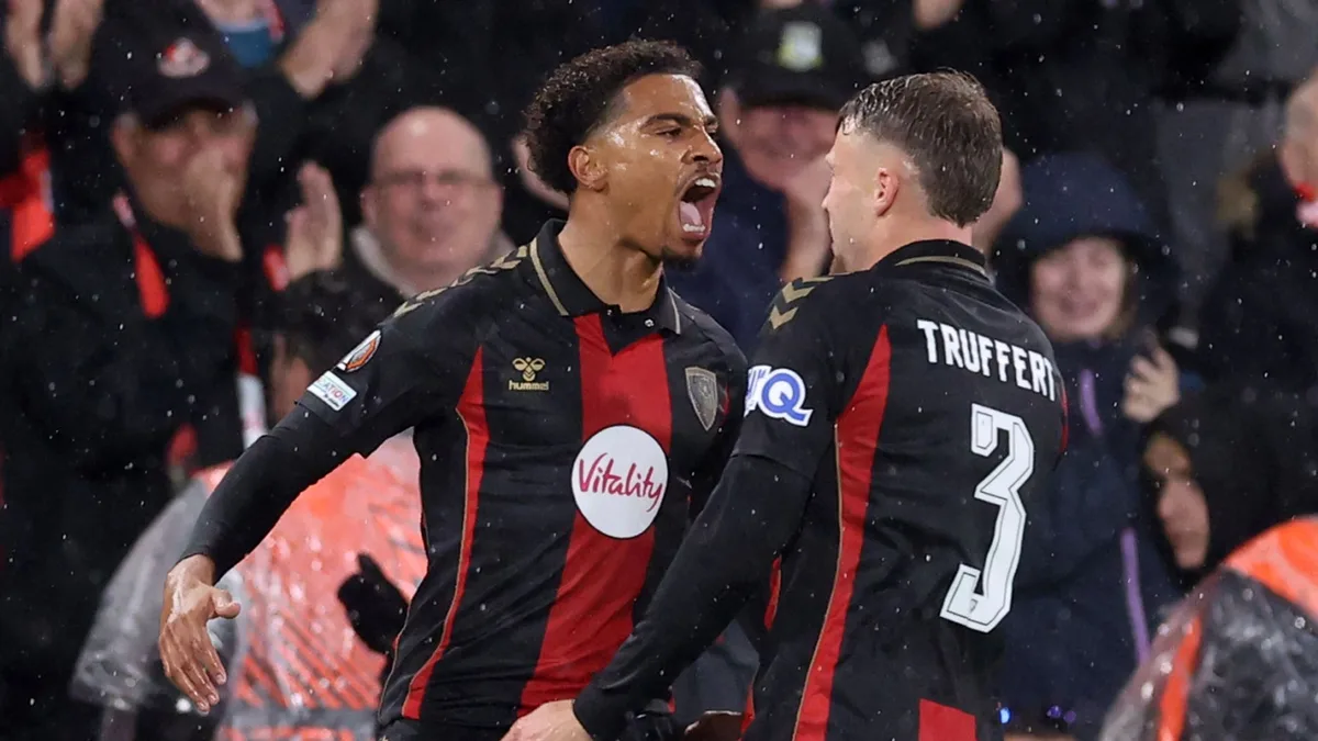 Bournemouth Beat Milan 3-0 in Europa League as Maignan Is Sent Off