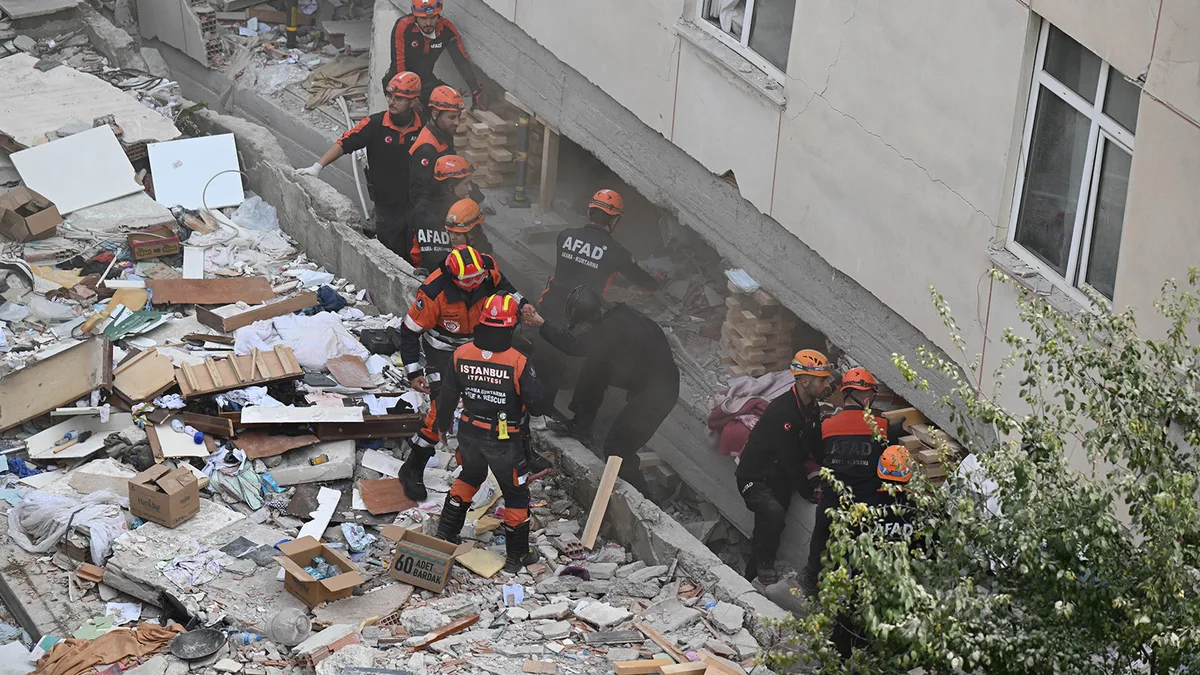 Architect and Site Manager Detained Following Maltepe Building Collapse