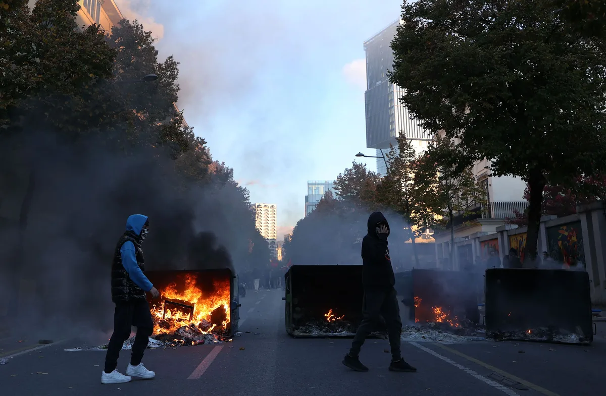 Student protests in Tirana call for Edi Rama’s resignation as clashes erupt