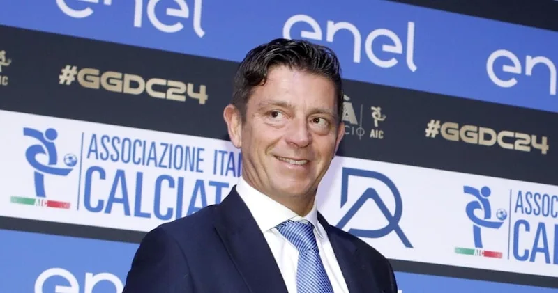 Gianluca Rocchi, DAZN'da düzenli futbol yorumculuğu yapacak