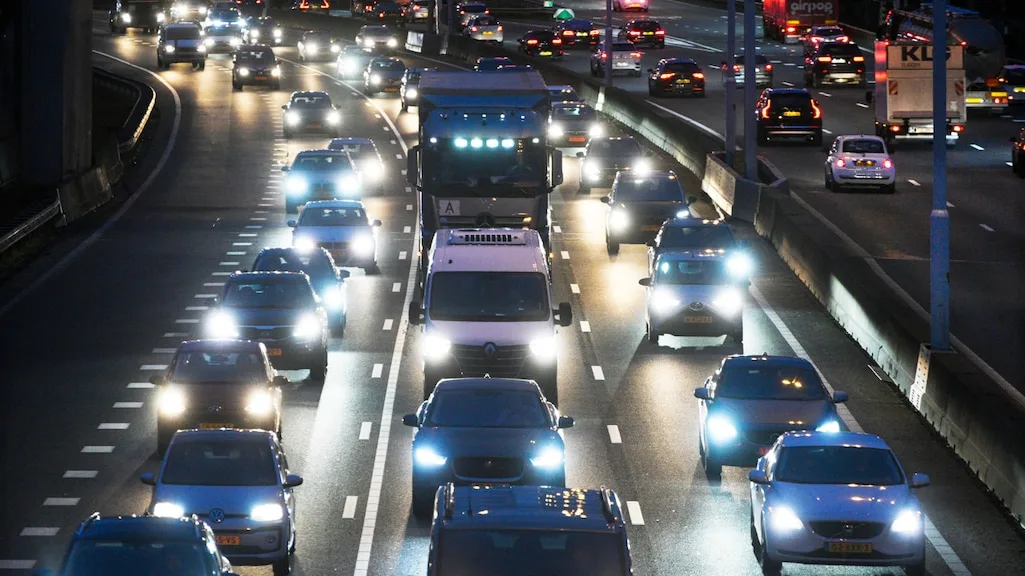Rain and Darkness Contribute to the Netherlands’ Busiest Rush Hour of 2026