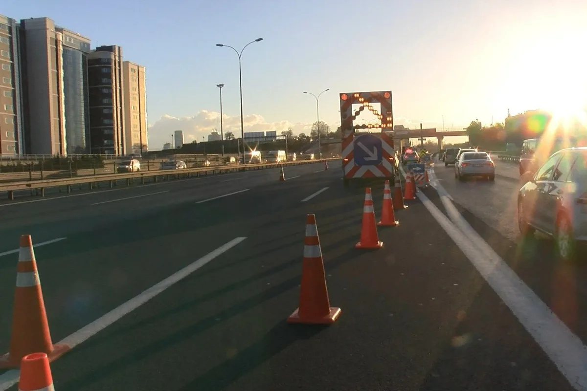 Istanbul to Close Vatan Avenue and Nearby Roads for Republic Day Rehearsal and Parade