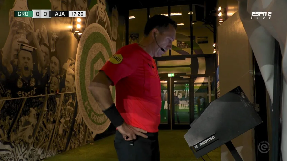 Warum FC Groningen gegen Ajax kein Elfmeter zugesprochen wurde