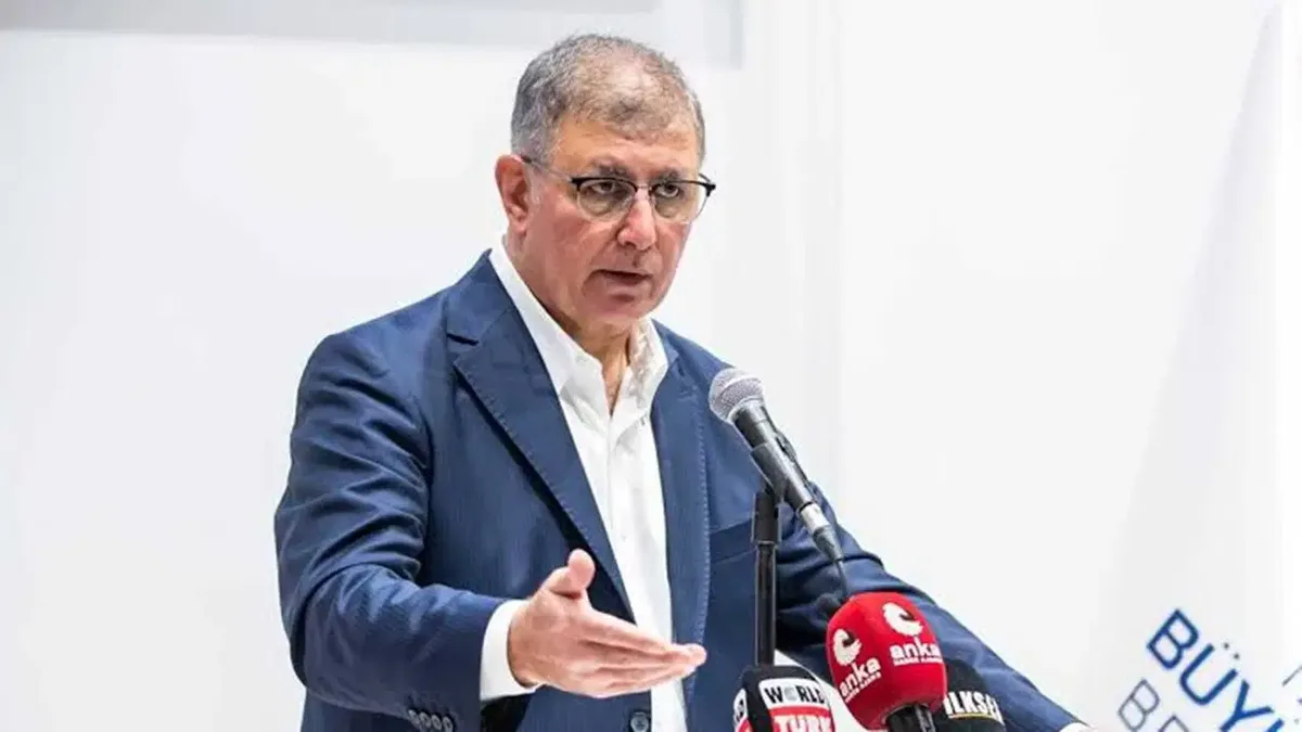 Cemil Tugay dice que lo tildaron de traidor tras unirse al AKP