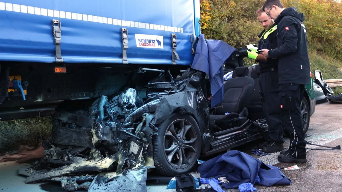 Drie gewonden bij ongeval op de A4 bij Eschweiler; rijstroken richting Keulen afgesloten