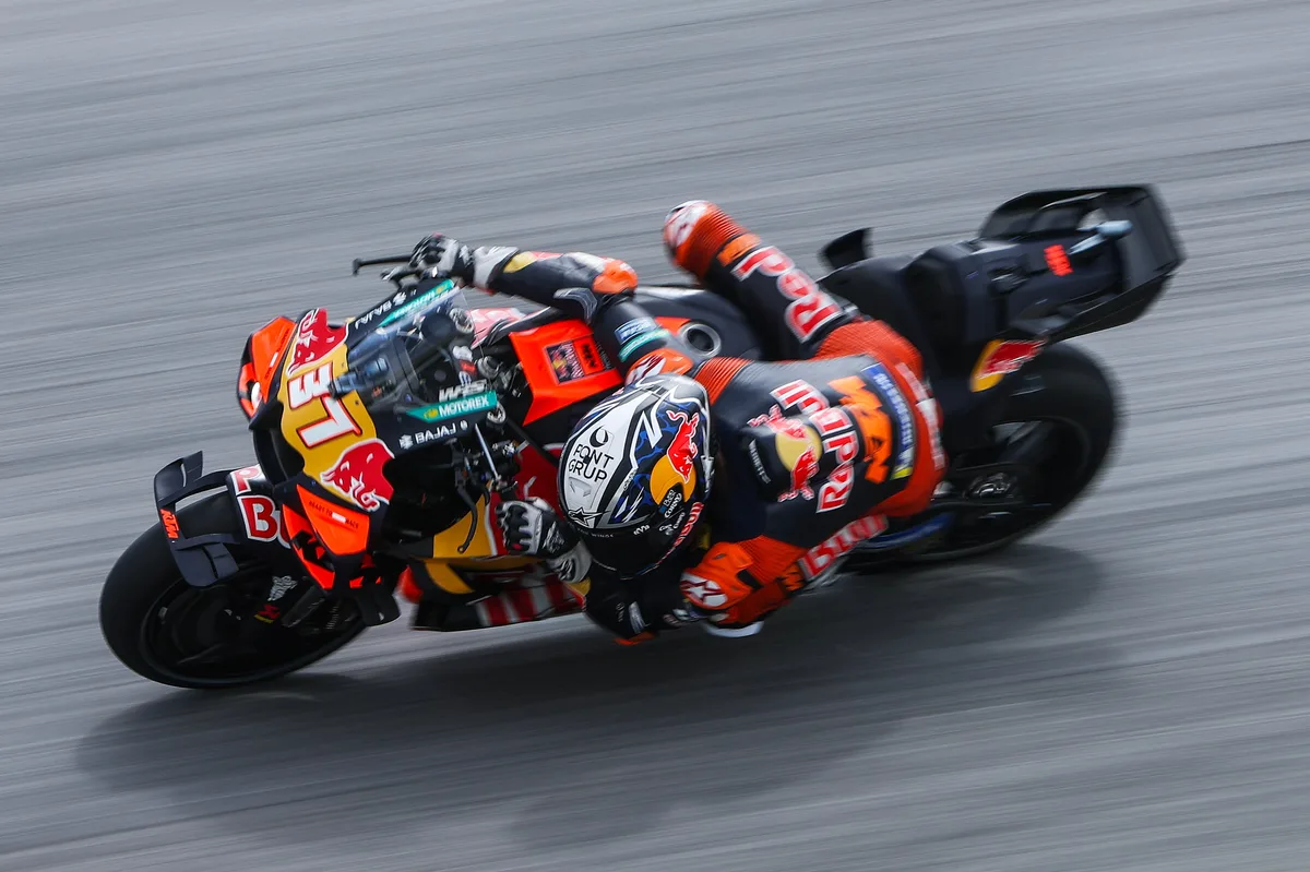 Pedro Acosta Wins Malaysian MotoGP Sprint Ahead of Marc Márquez and Marco Bezzecchi